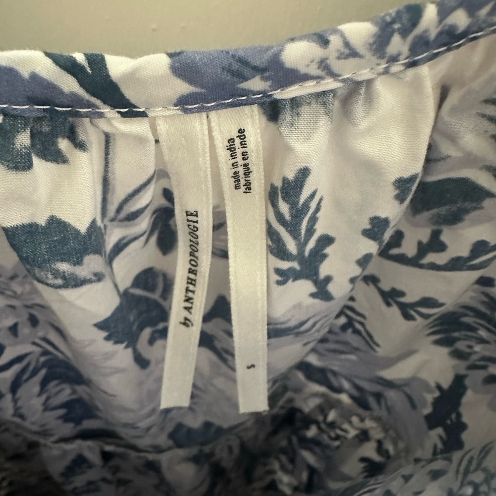 Anthropologie Blue and Cream Floral Puff-Sleeve Midi Dress - Picture 3 of 4